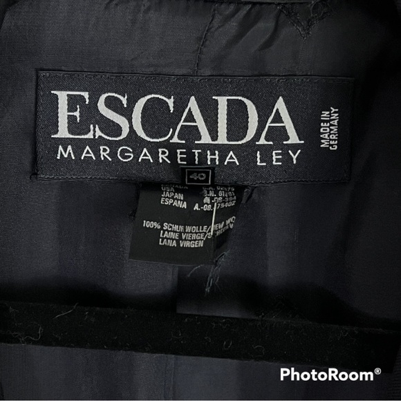 Escada Margaretha Lay Black Vintage 100% Virgin Wool Blazer Jacket Size EU 40 - Picture 7 of 8
